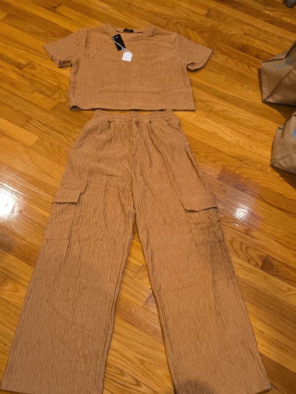 Wide-Leg Cargo Jumpsuit Pants Set in Camel Brown